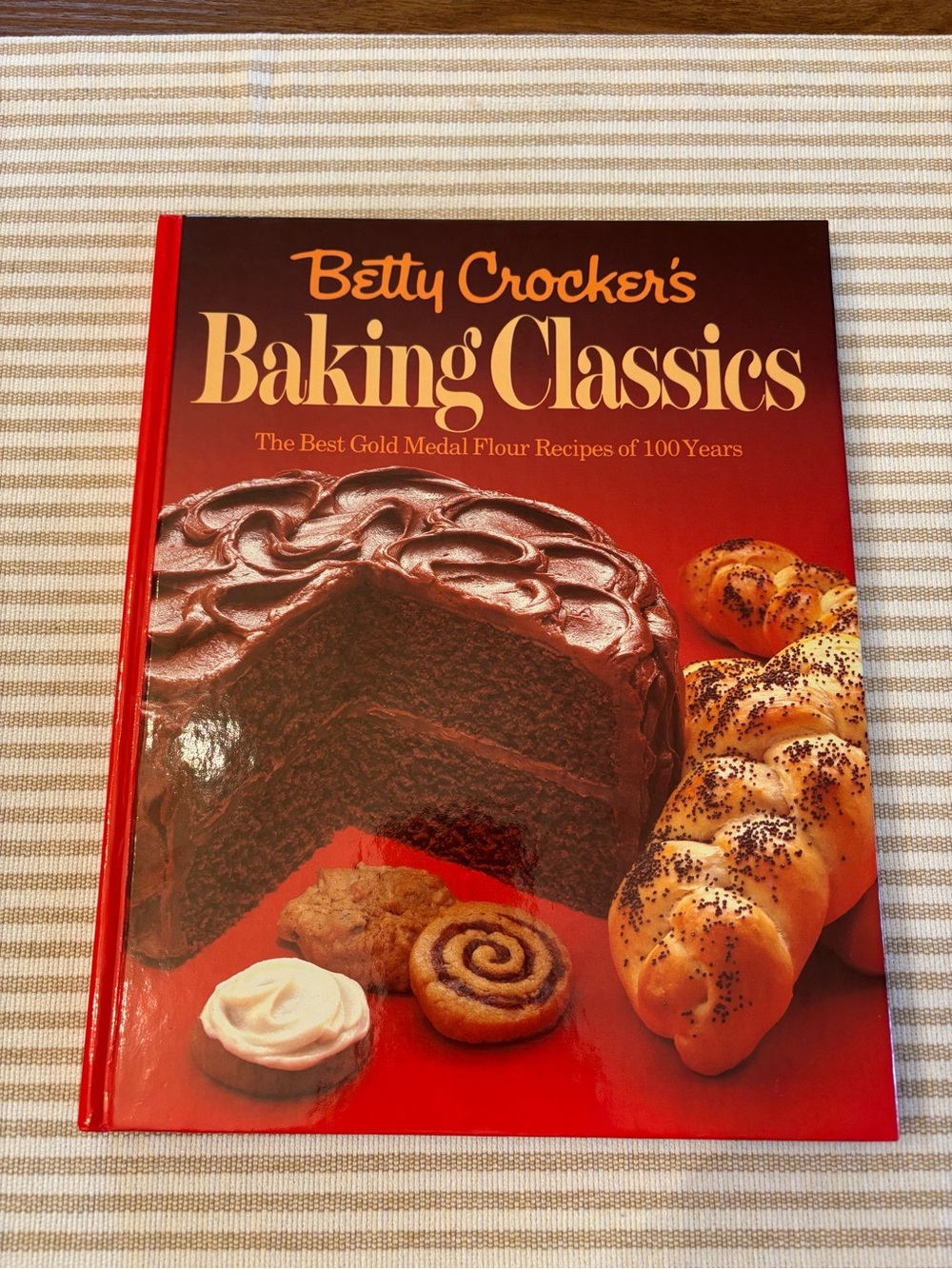 Vintage Betty Crocker Baking Classics Cookbook